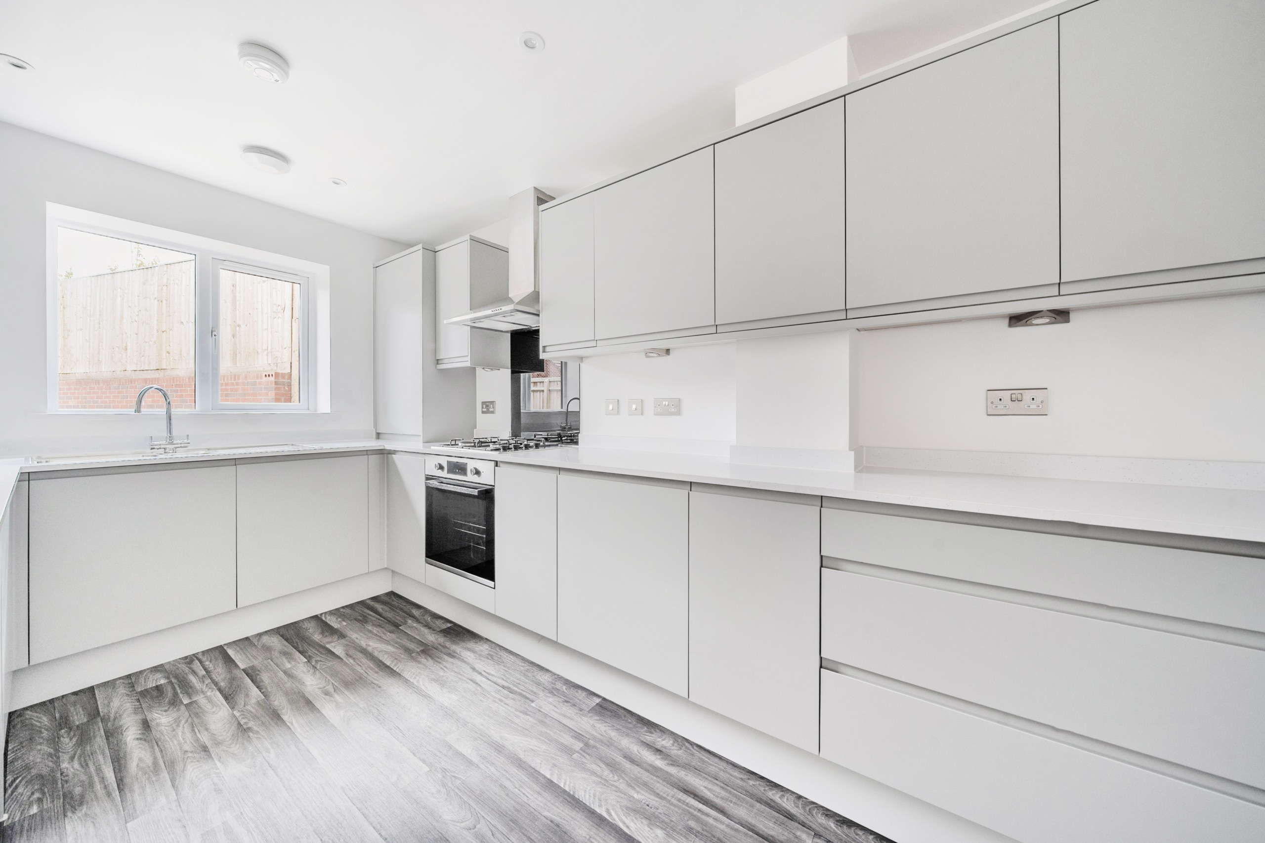 1347454-7-68b6fb5956172